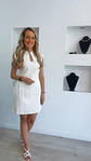 Vestido com detalhe de abertura no peito e botão dourado - thumbnail 10