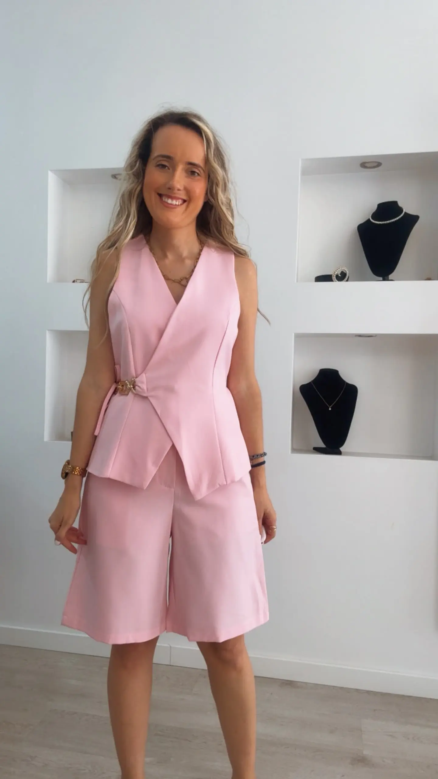 Conjunto de colete e calção 4