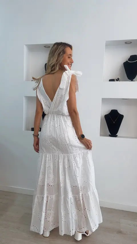 Vestido comprido em bordado inglês com laços nos ombros - TU