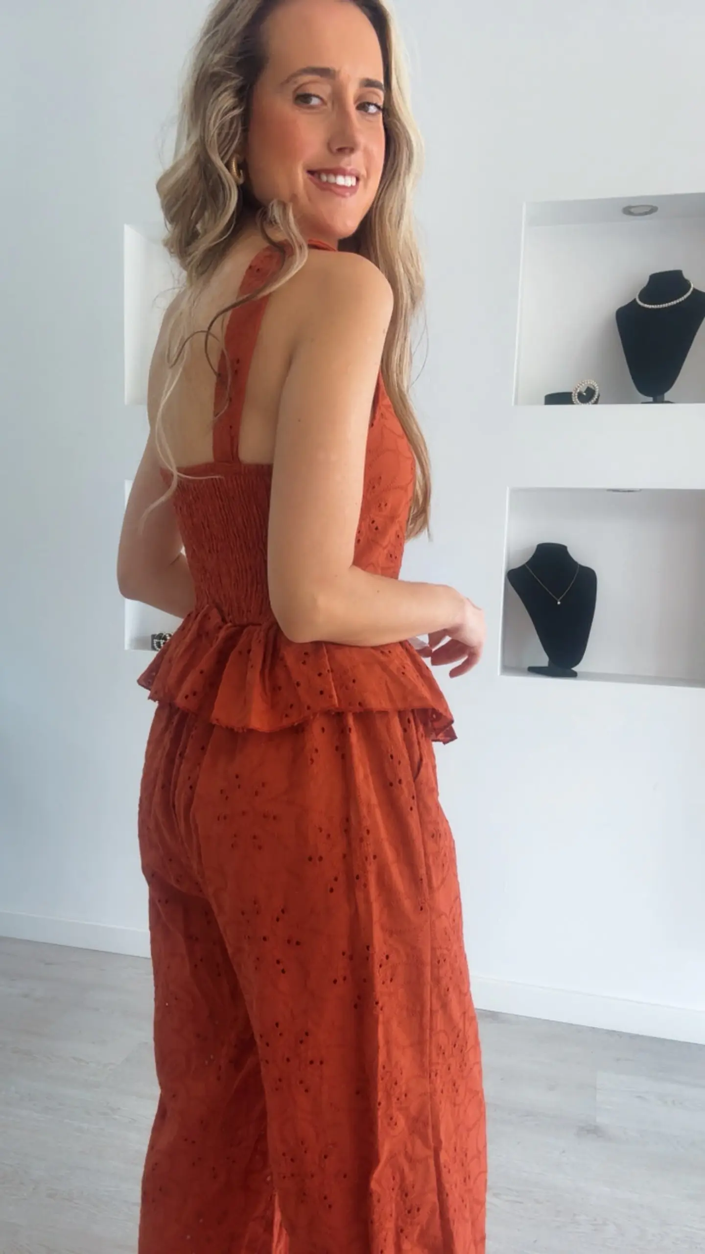 Conjunto top e calça em bordado inglês - TU 6