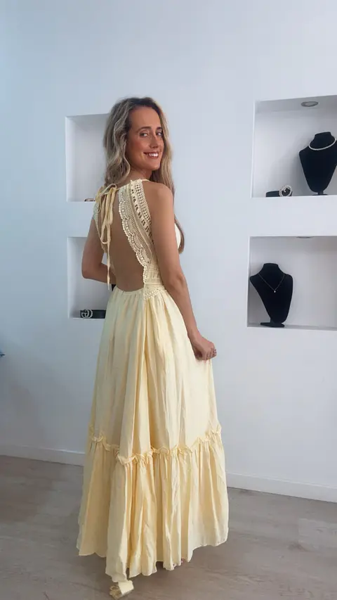 Vestido comprido com abertura nas costas e copa no peito - TU