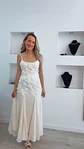 Vestido com flores 3D - Thumbnail 1