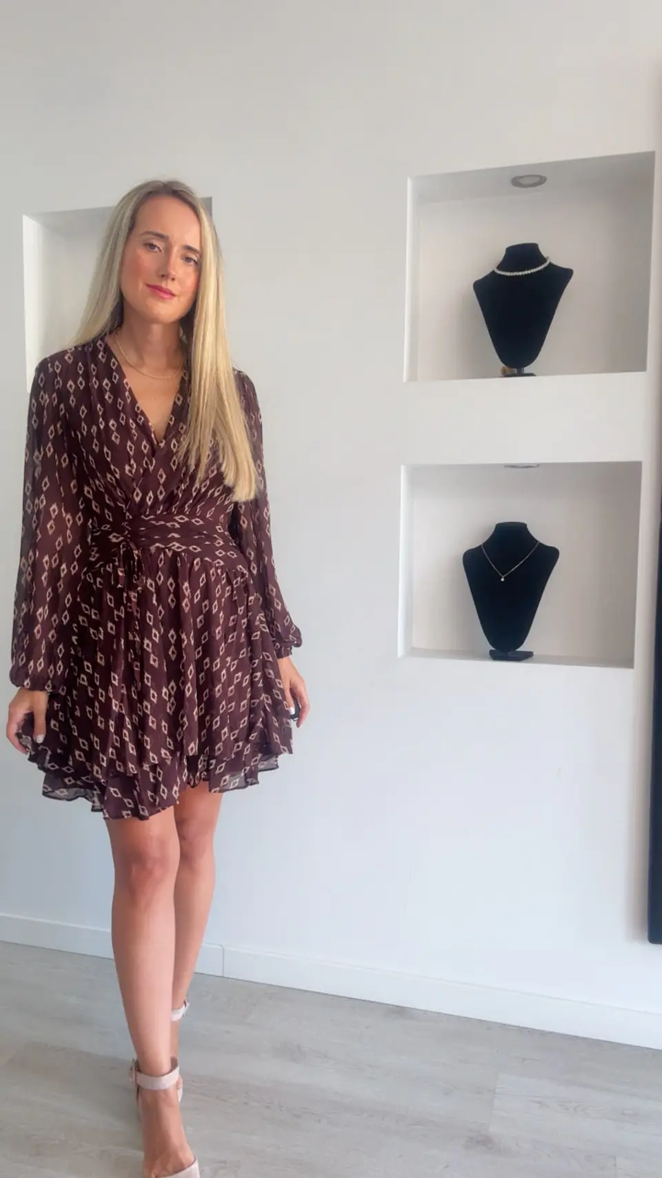 Vestido Castanho com Padrão Losangos 3