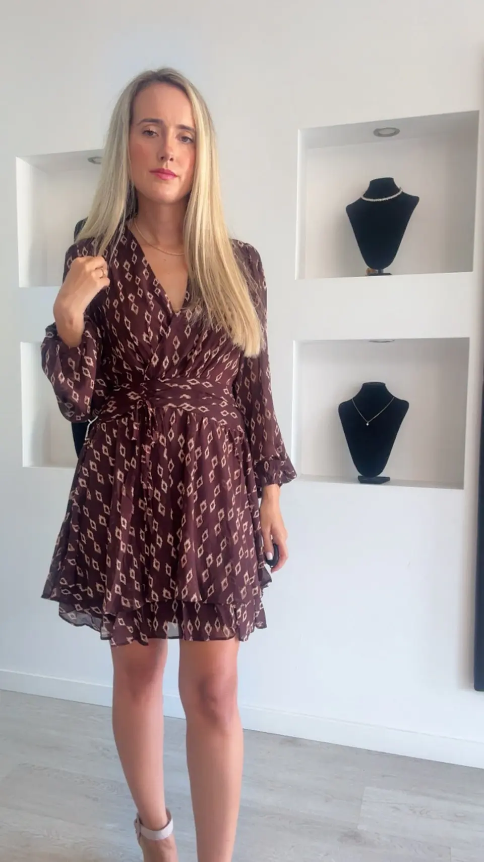 Vestido Castanho com Padrão Losangos 4