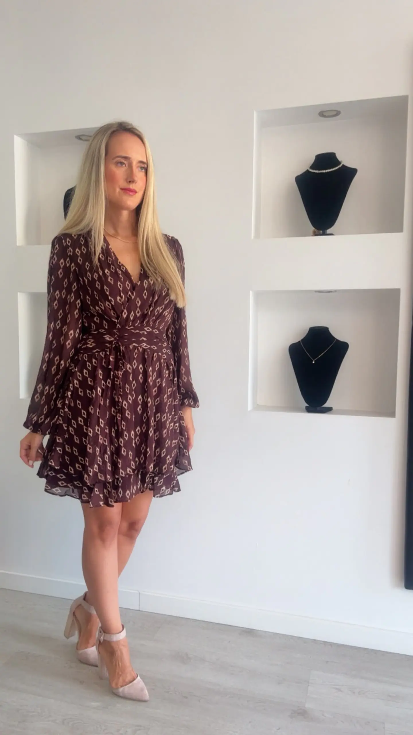 Vestido Castanho com Padrão Losangos 5