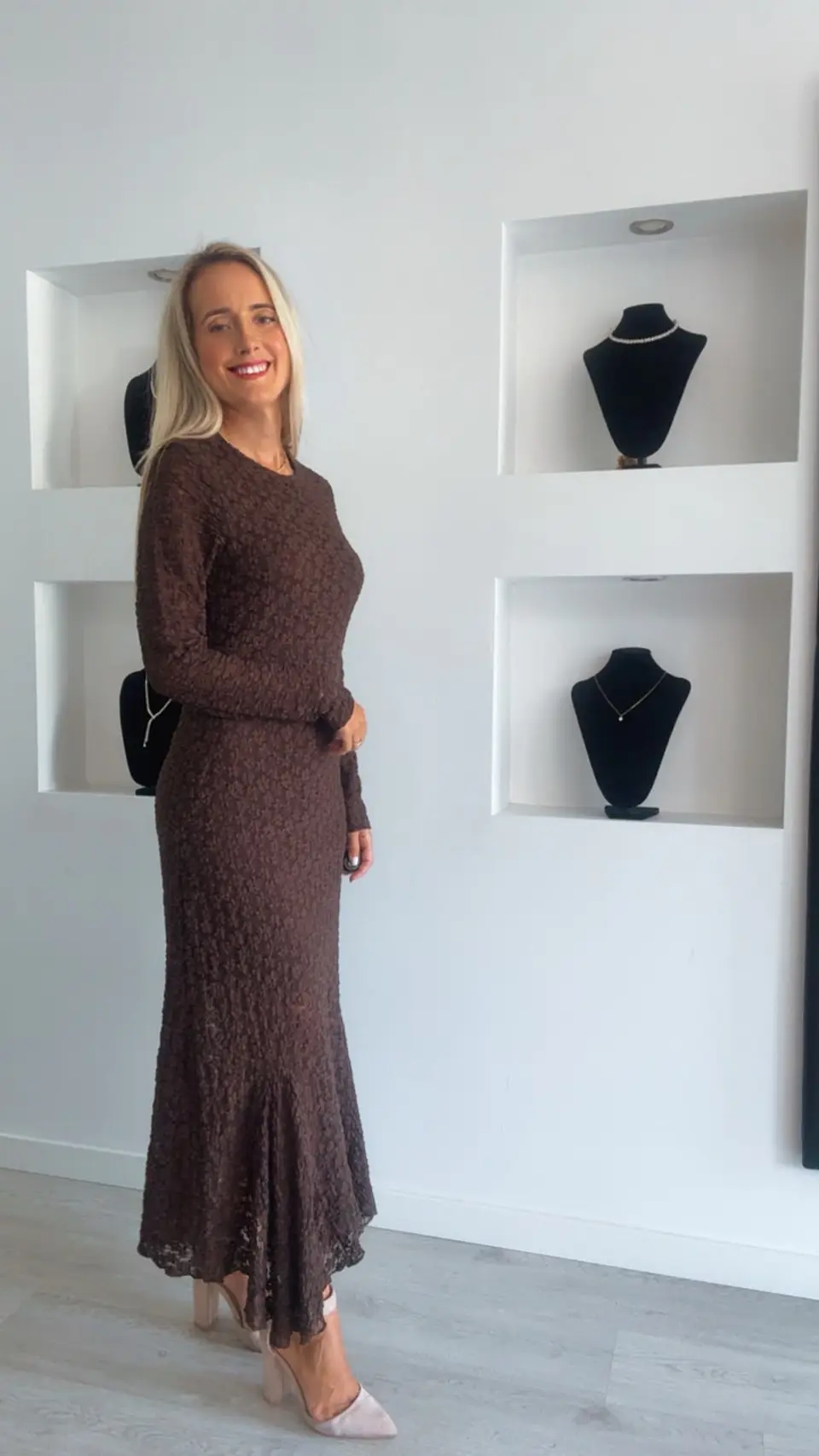 Vestido comprido em renda 2