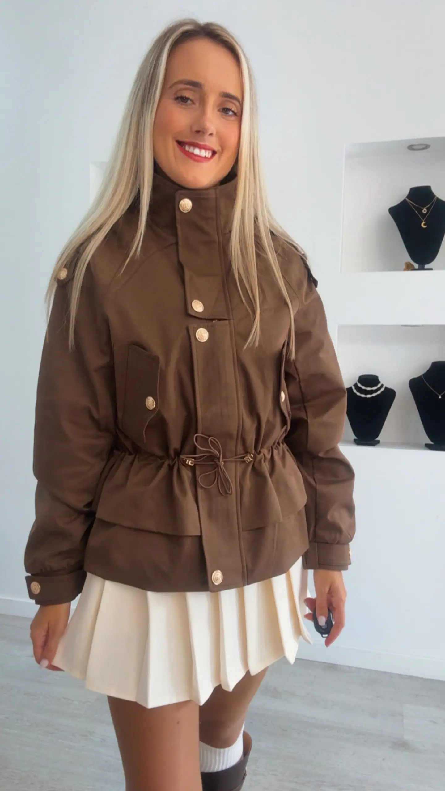 Parka com Folhos e Cinta Ajustável 4