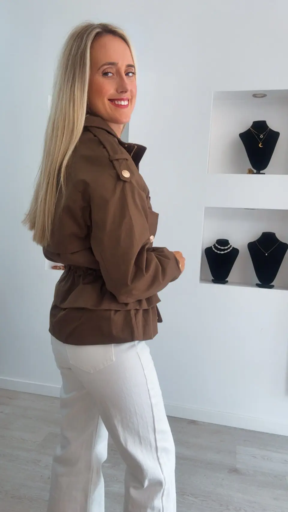 Parka com Folhos e Cinta Ajustável 3