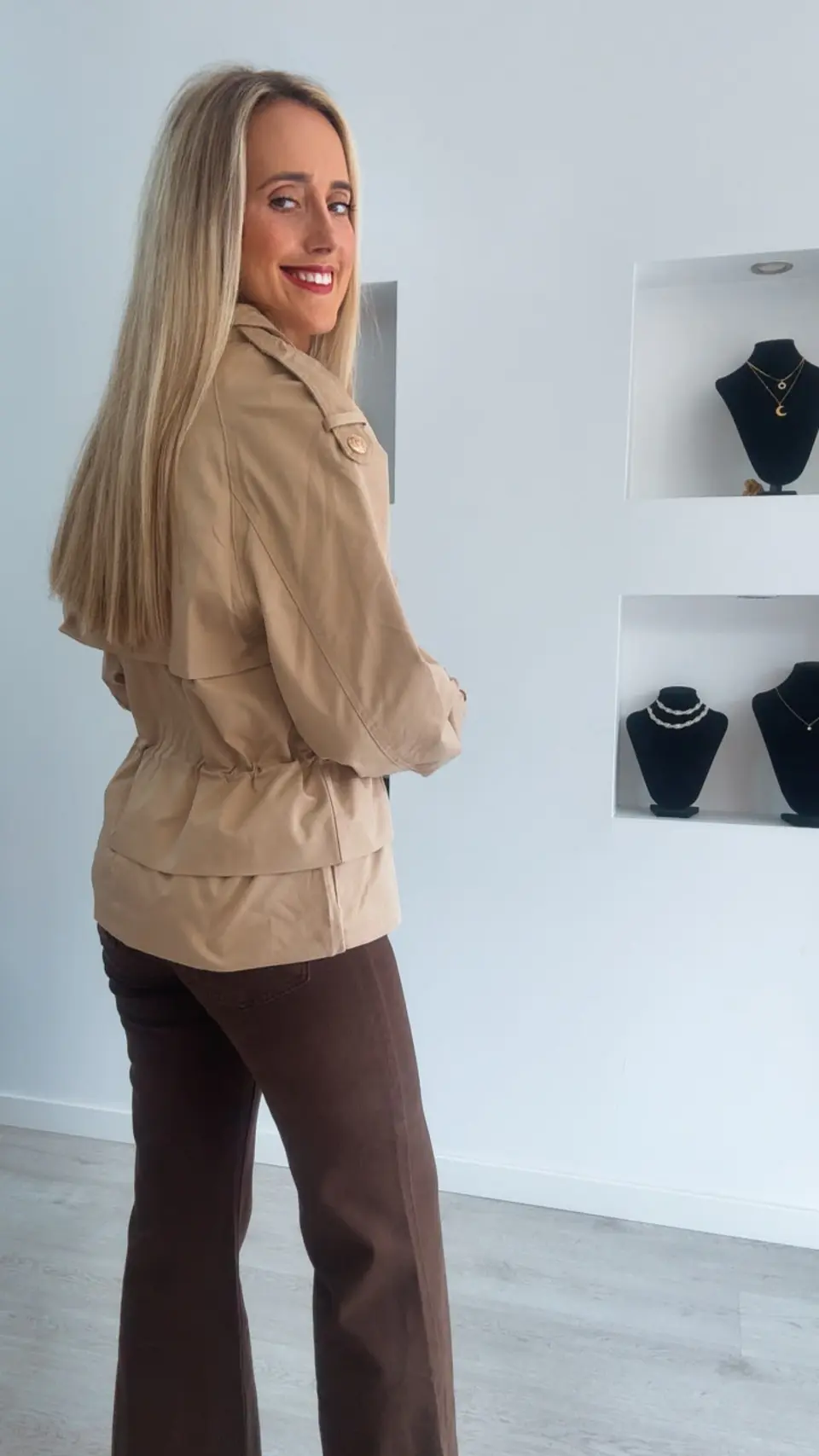 Parka com Folhos e Cinta Ajustável 6