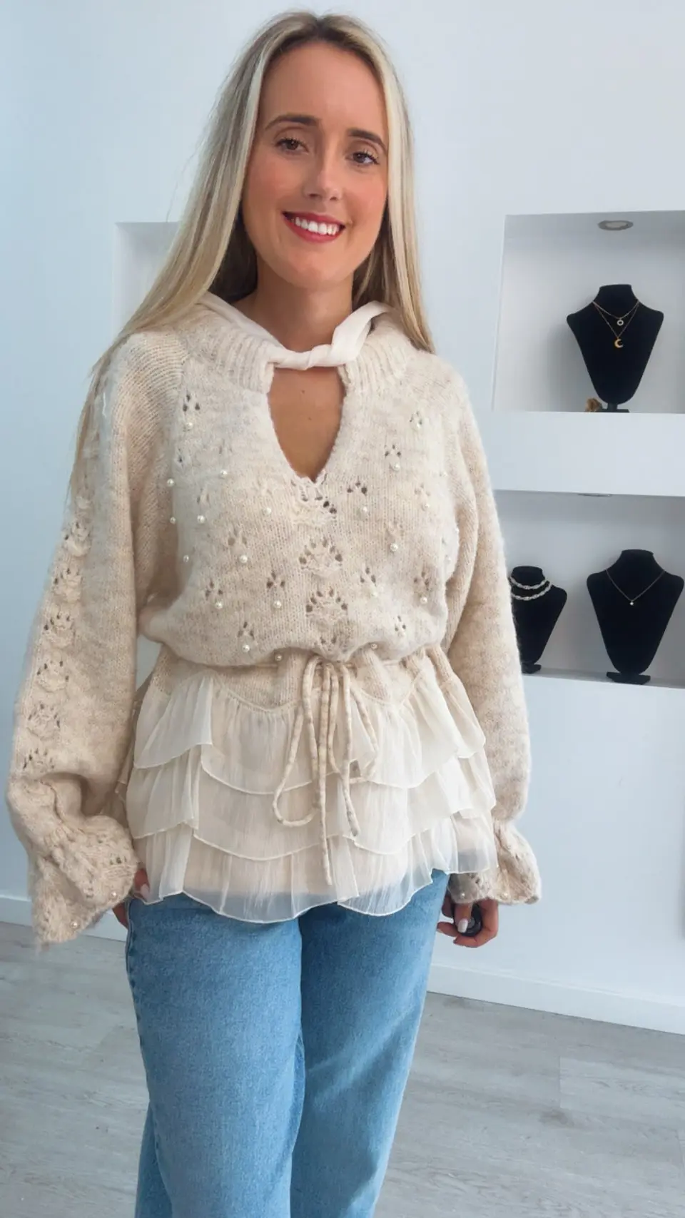 Camisola em Malha com Folhos, Pérolas e Laço - TU 6