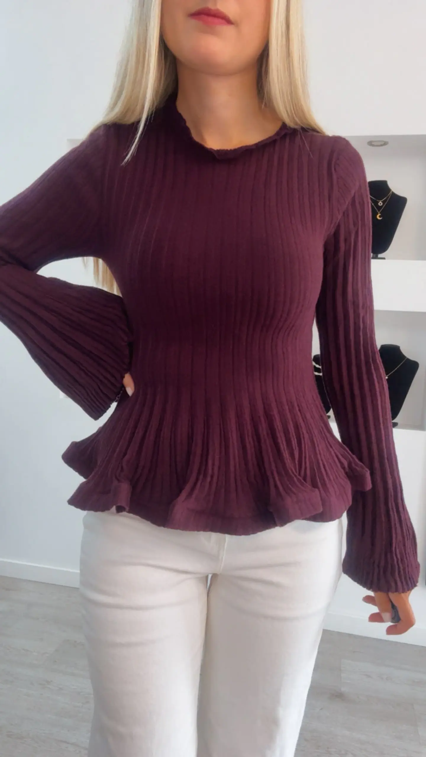 Camisola em Malha Riscada com Folho - TU 4