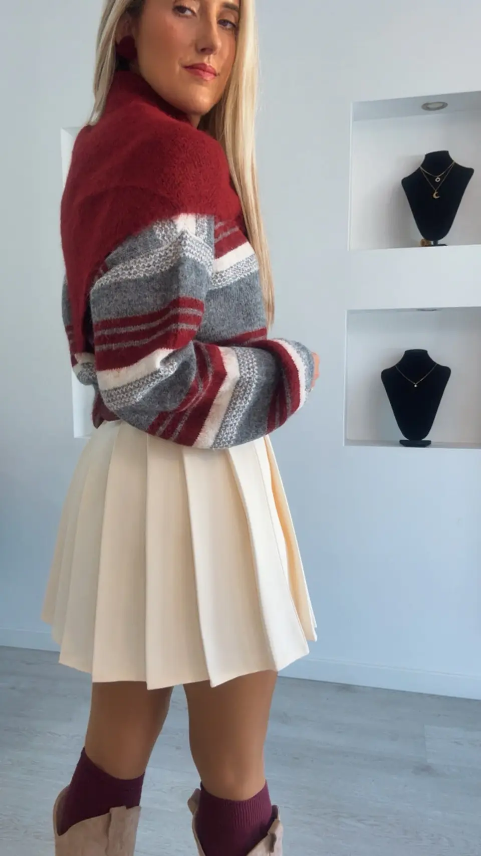 Camisola com Riscas e Echarpe Incluída - TU 5