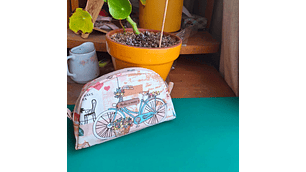 NECESER NUT BICICLETA EN PARIS