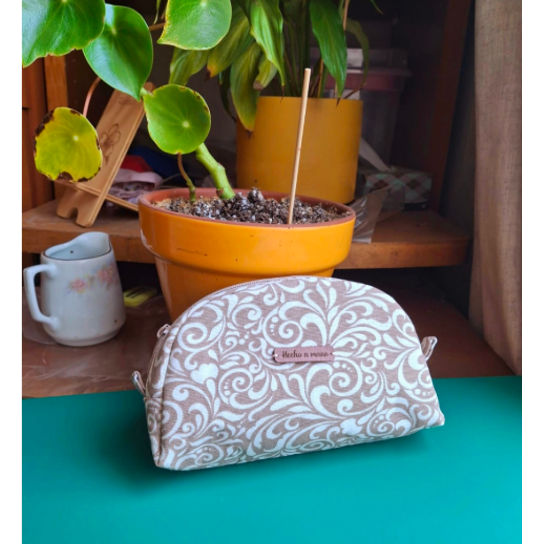 NECESER ROCOCO CAFÉ 1