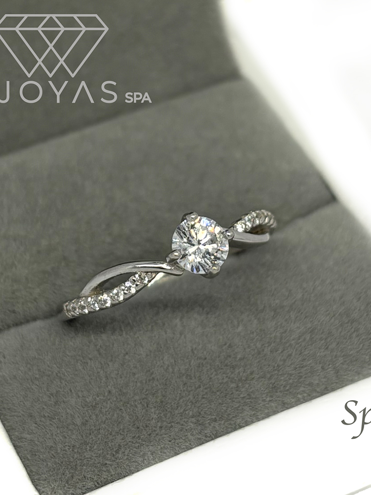 Anillo de Compromiso en Plata y Moissanitas 1