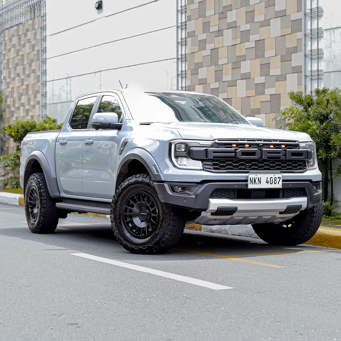 Method 707 Matte Black 17x8.5 6x139.7 5