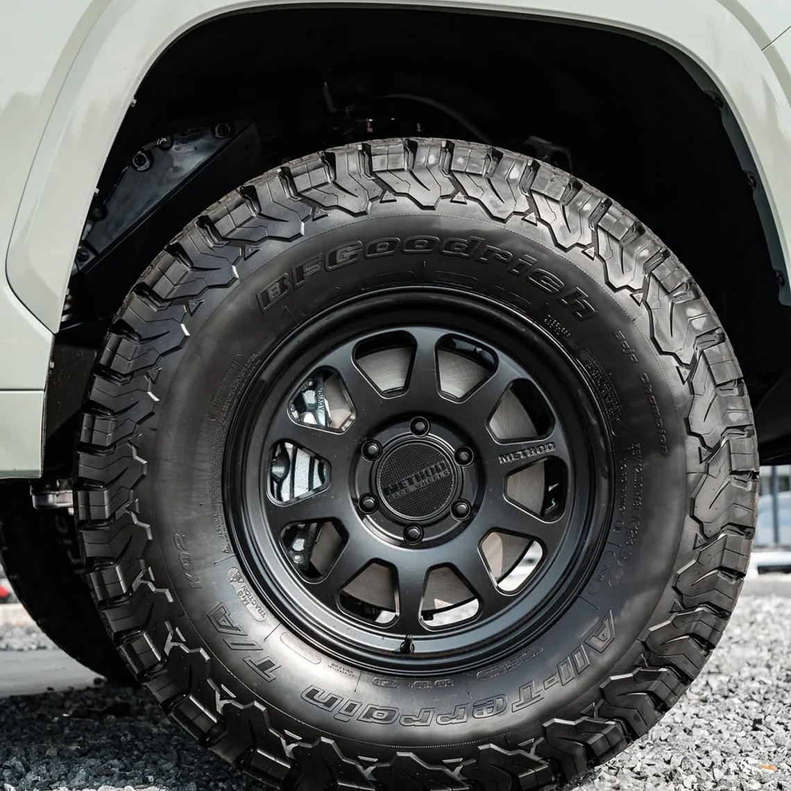 Method 316 Matte Black 6x139.7 r17 4