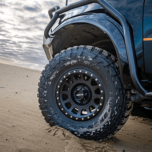 Method 305 Matte Black 6x139.7 r18