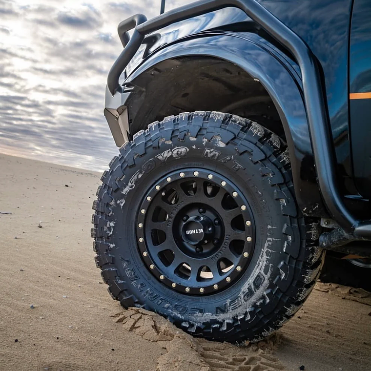 Method 305 Matte Black 6x139.7 r18 2