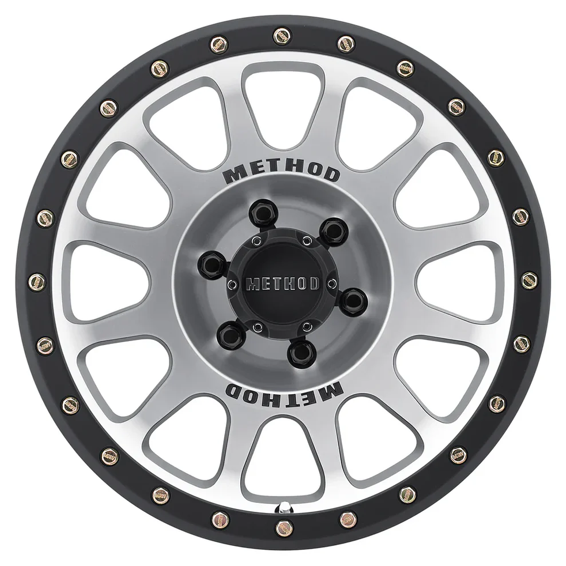 Method 305 Machined Black Lip 6x139.7 r18 1