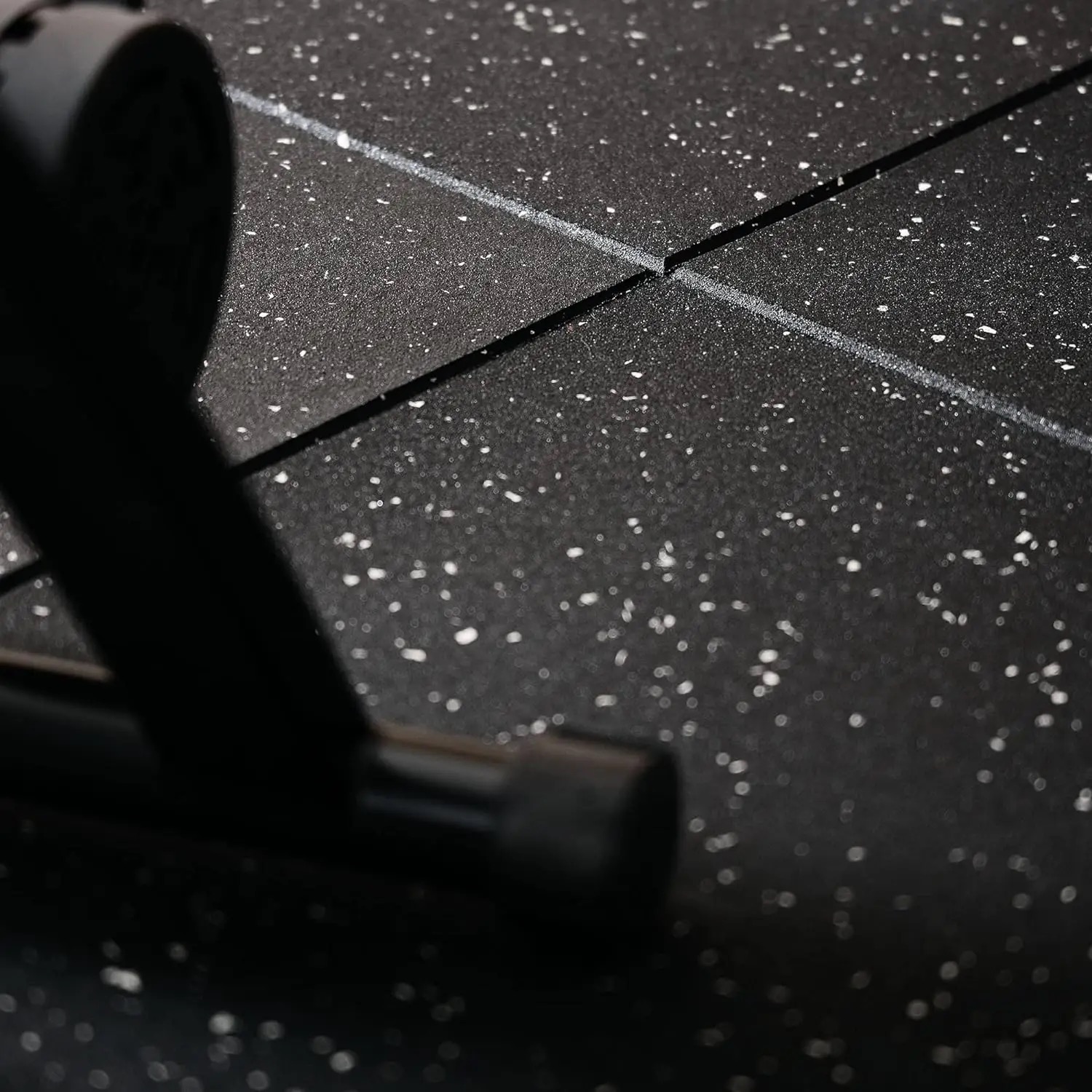 Piso de Caucho 100x100x1.5cm (Superficie Rugosa) 5