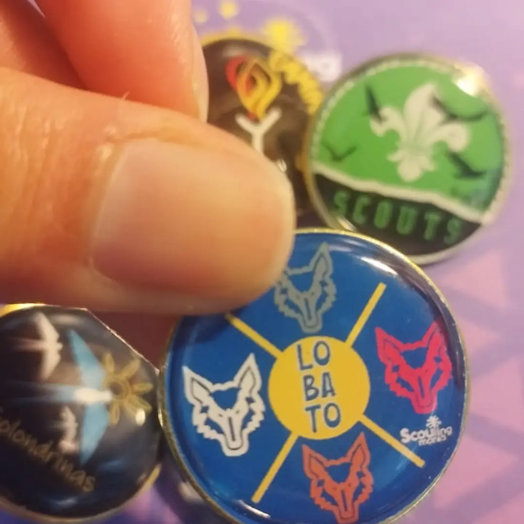 PIN METALICO LOBATO 3