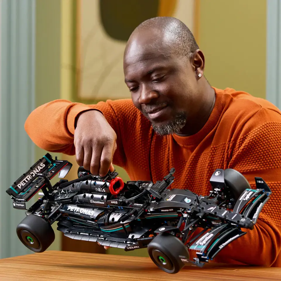 Fórmula 1 Mercedes-AMG W14 Technic | 1642 Pezzi 5