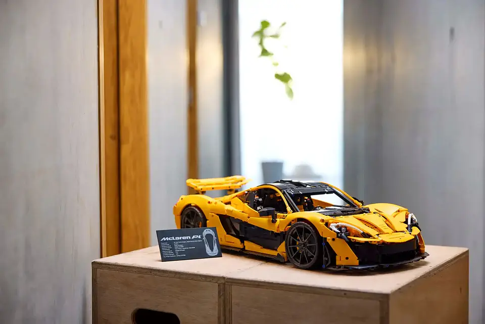 McLaren P1 Technic | 3893 Pezzi 6