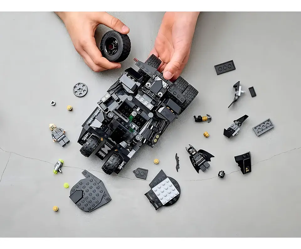 DC Batman Batmobile Tumbler 2049 Pezzi 4