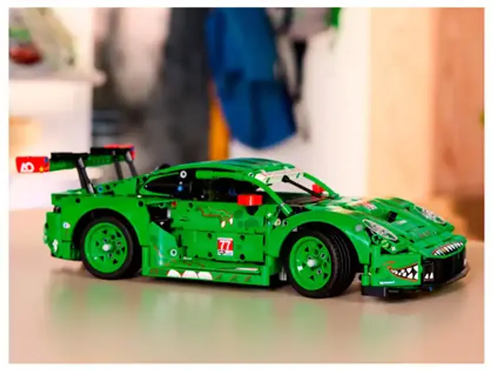 Technic Porsche 911 GT3 R REXY AO Racing 42224 4