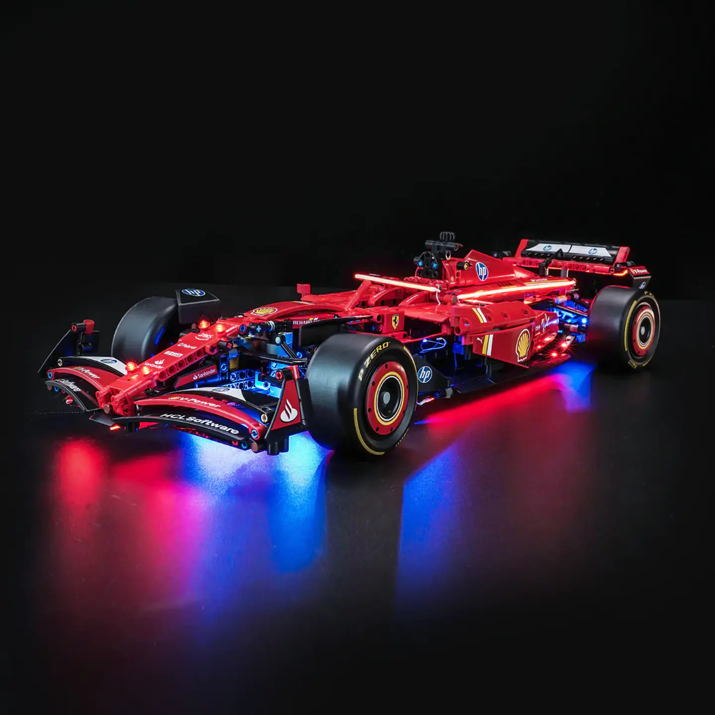 Costruisci la tua F1. Pezzo per pezzo.
