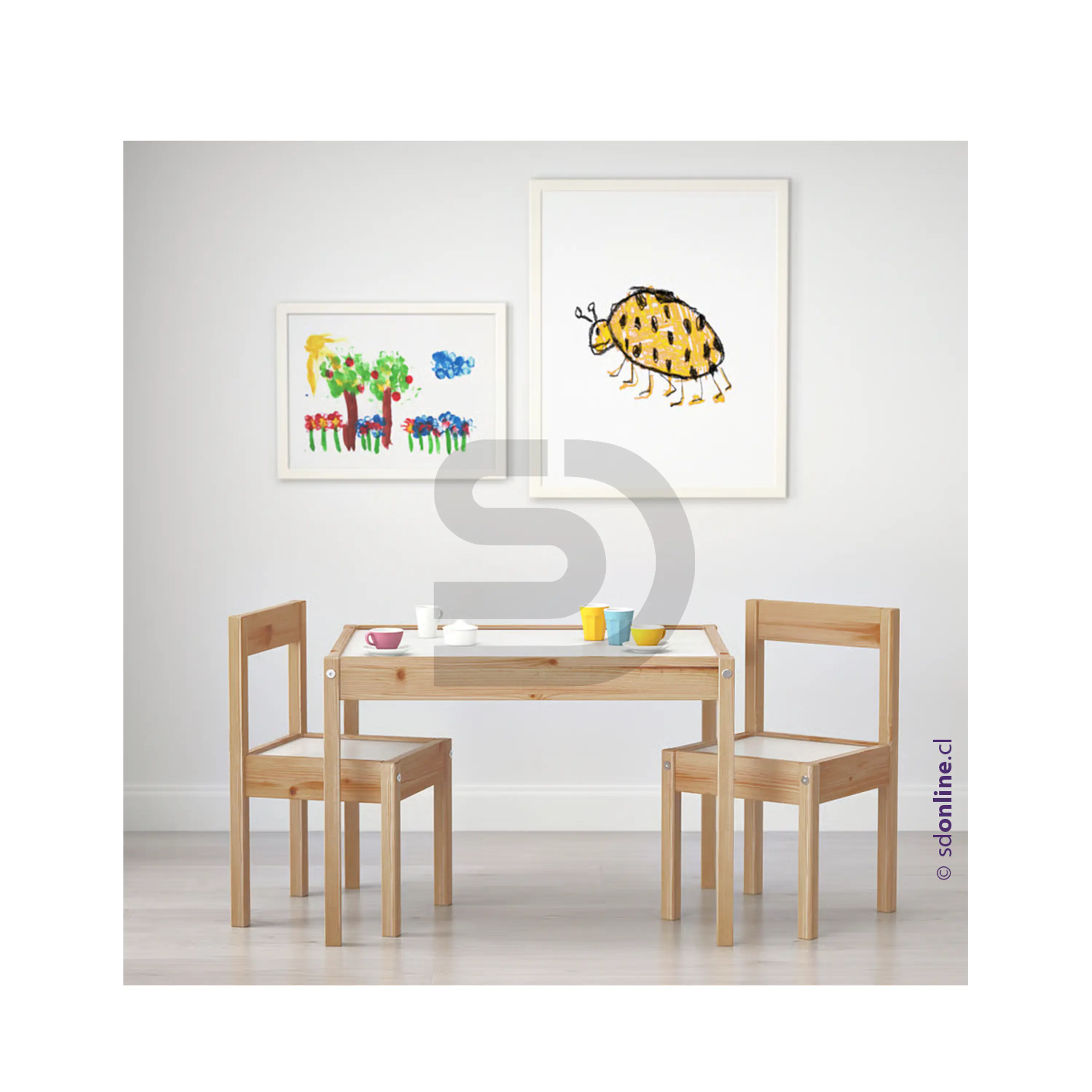 Mesa infantil de más 2 sillas madera 4