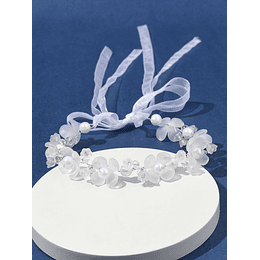 Diadema de novia con perlas y flores artificiales