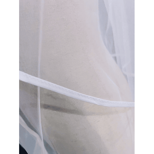 Jaqueta de casamento com decoração de pérolas falsas