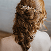 Pente de cabelo de noiva com decoração de pérolas e folhas falsas