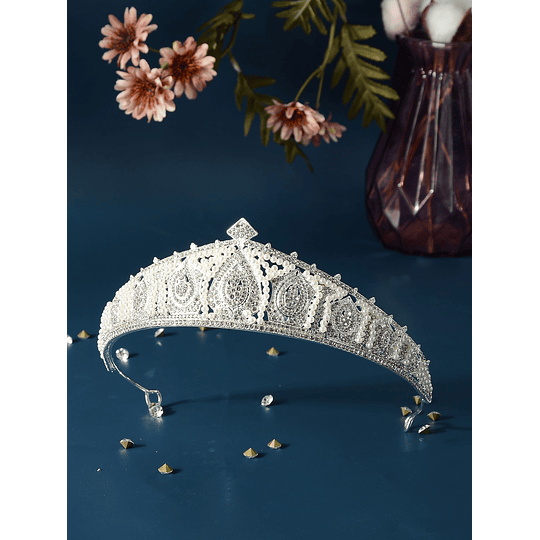 Diadema de novia con diseño de corona de pedrería