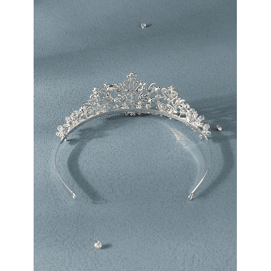 Tiara de noiva com decoração de cristais