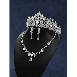 Tiara Cristais Decoração de flores Noiva e Brincos  Colar