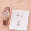 1 peça de relógio de quartzo com ponteiro redondo decorado com strass e 3 peças de joalheria