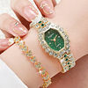1 relógio de quartzo decorado com strass e 1 pulseira