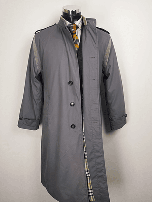 Talla M. Burberry Trench coat Gabardina hombre