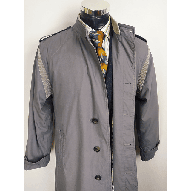 Talla M. Burberry Trench coat Gabardina hombre