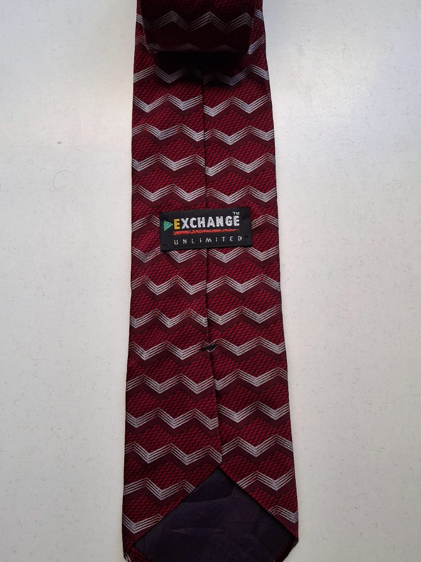 Exchange Unlimited Corbata 3