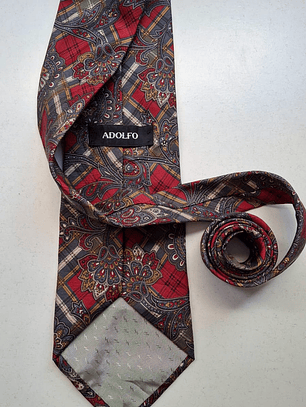 Adolfo Corbata