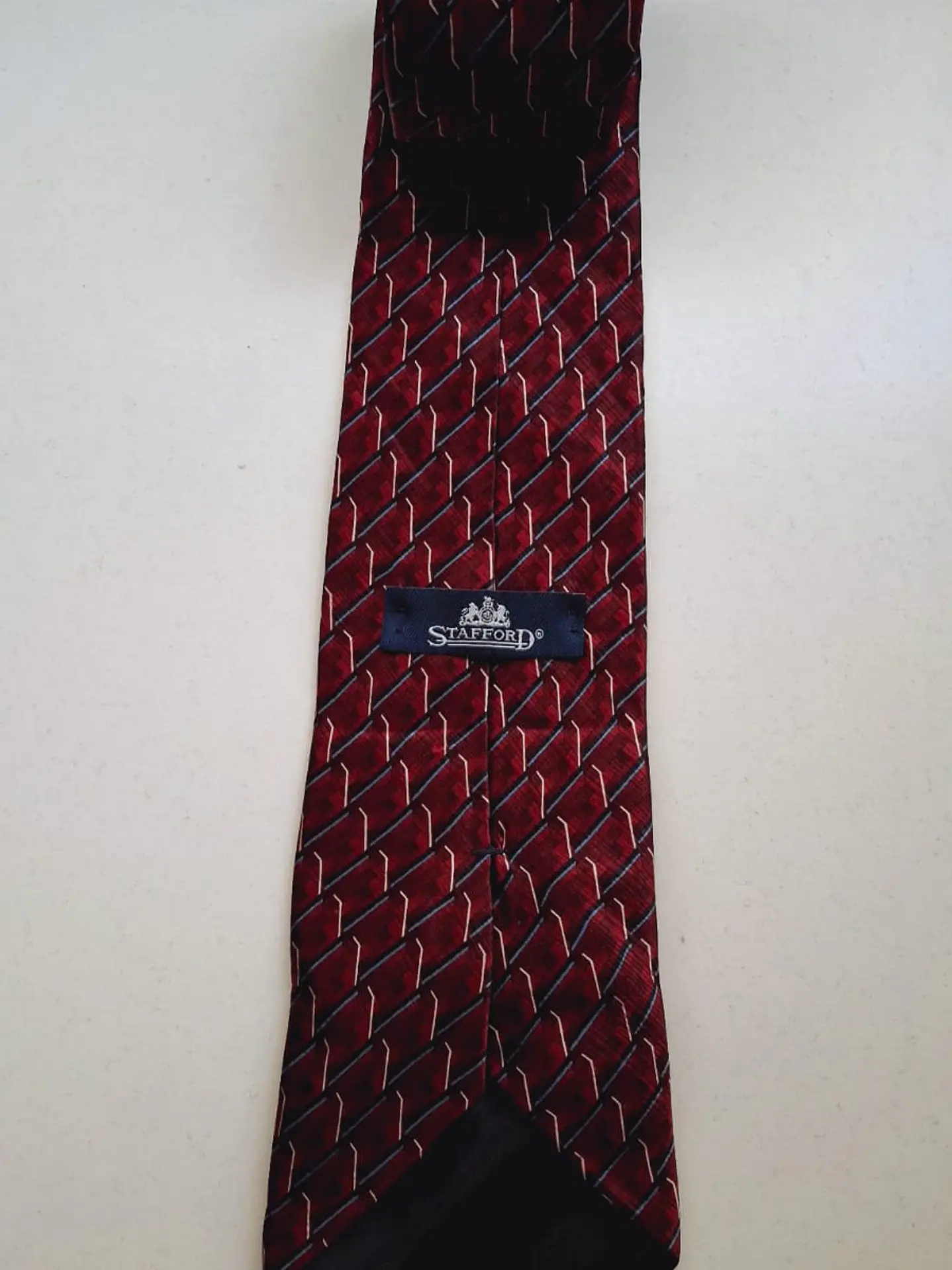 Stafford Corbata 4