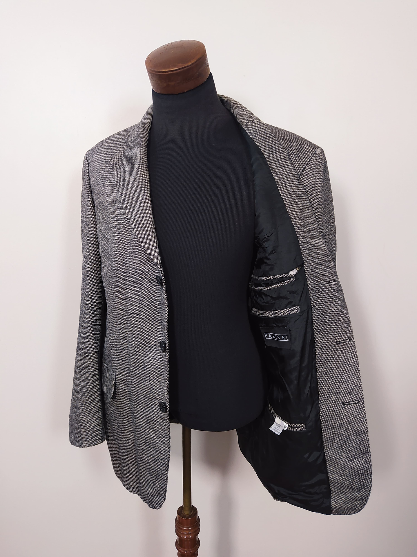 Chaqueta Barisal 80% lana · 20% seda – Espiga fina gris · Talla L/XL  3