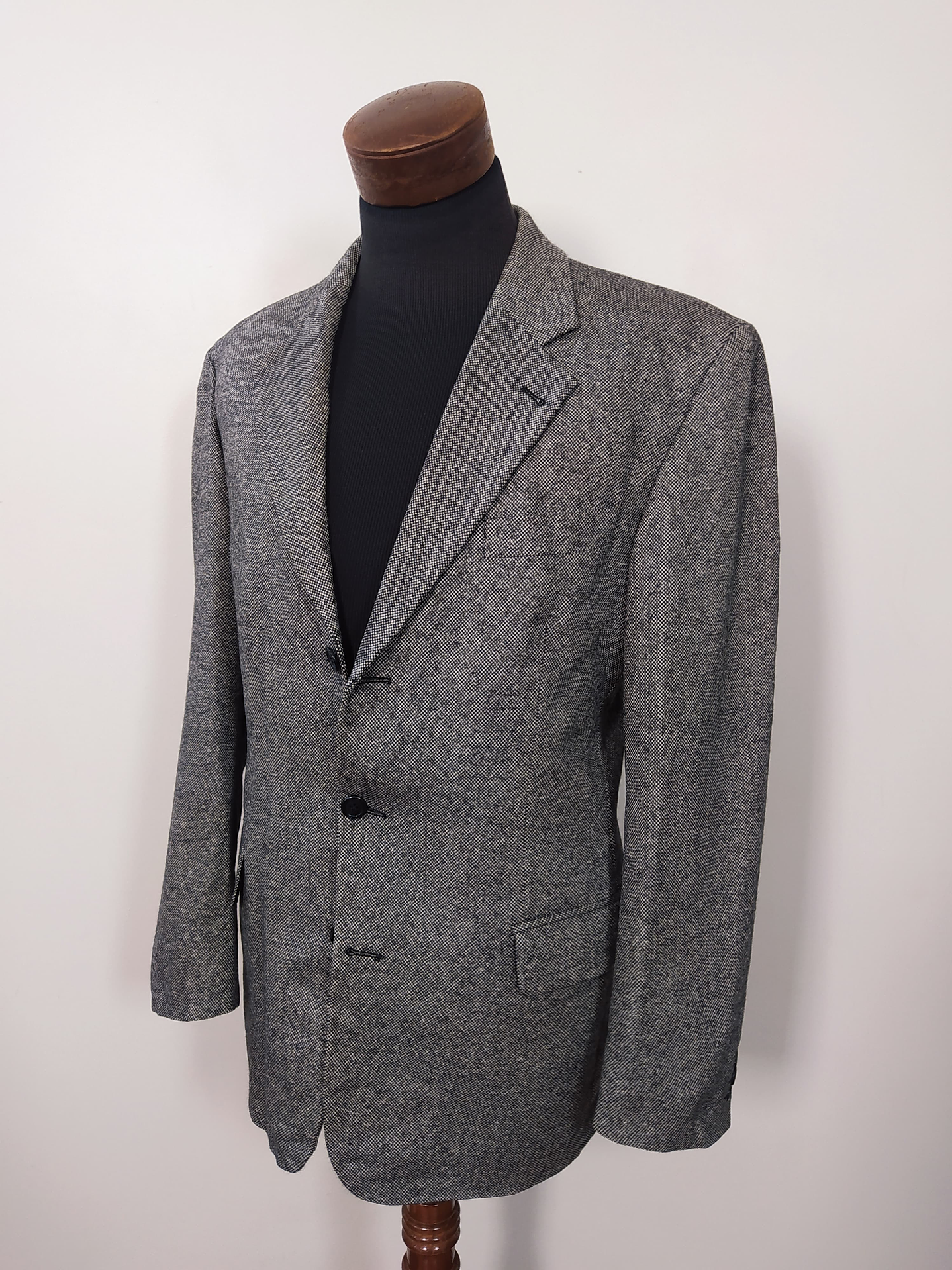 Chaqueta Barisal 80% lana · 20% seda – Espiga fina gris · Talla L/XL  2