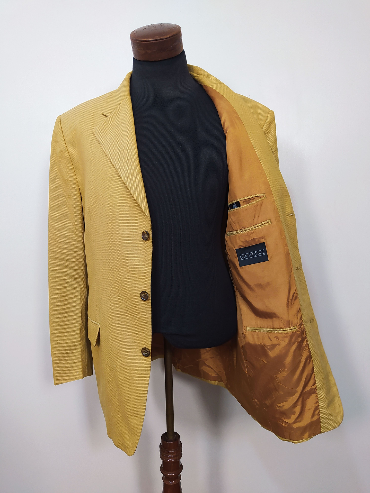 Veston Barisal Mostaza Talla 2XL - Código BH43 7