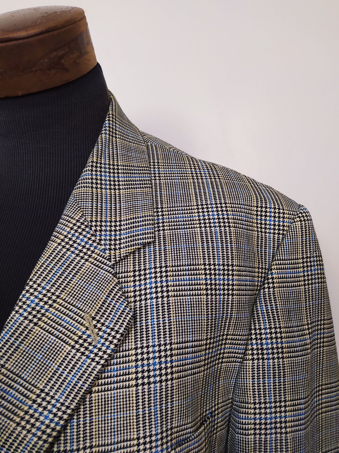 Chaqueta Vitorio Parutti Talla XXL - Código BH71 4