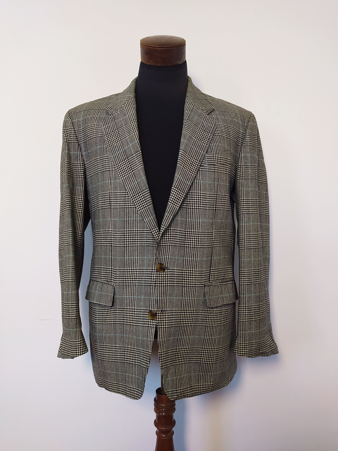 Blazer Benvenuto PURA LANA VIRGEN Principe de Gales Talla LXL - Código BH104 1